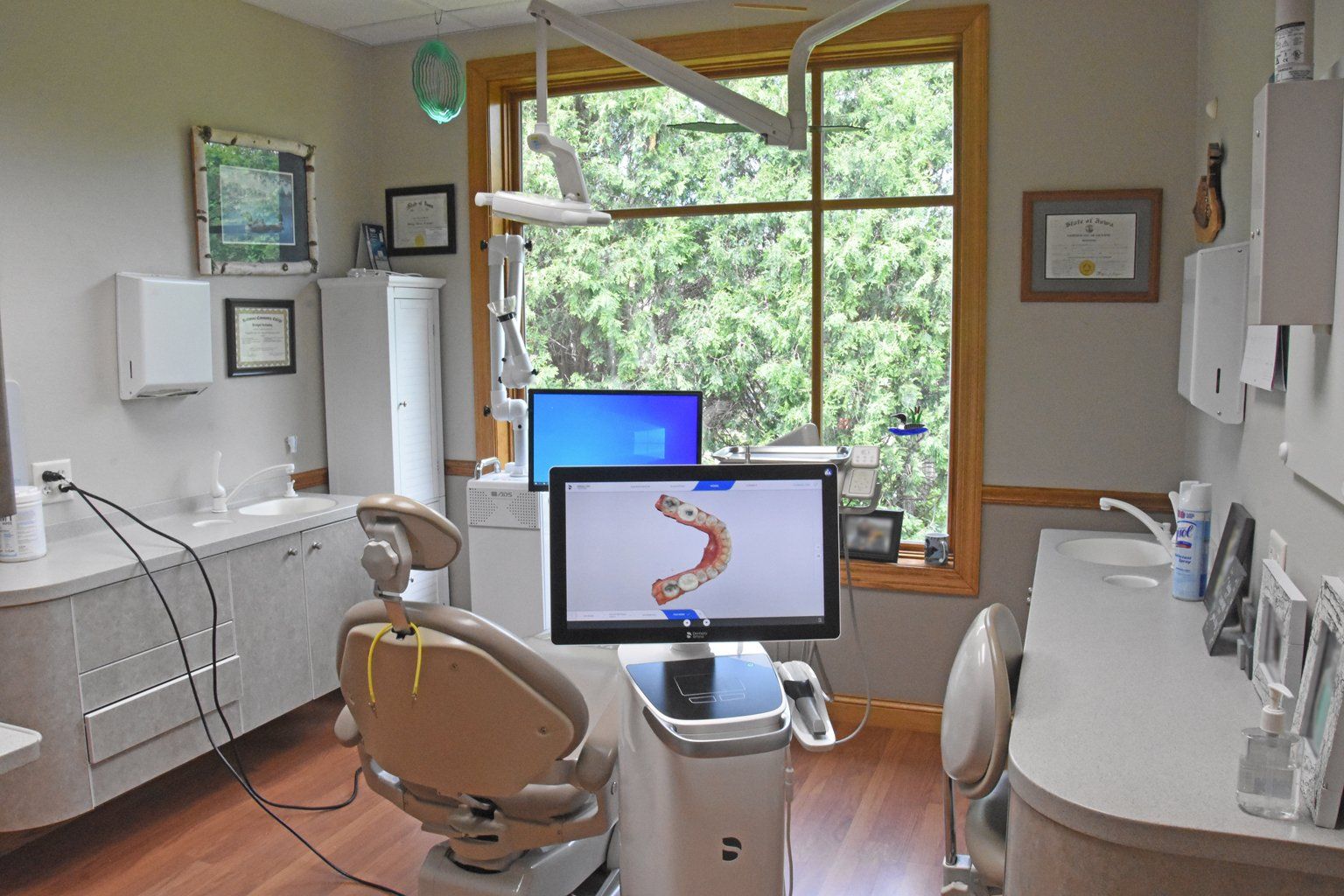 Anamosa Dental Associates team